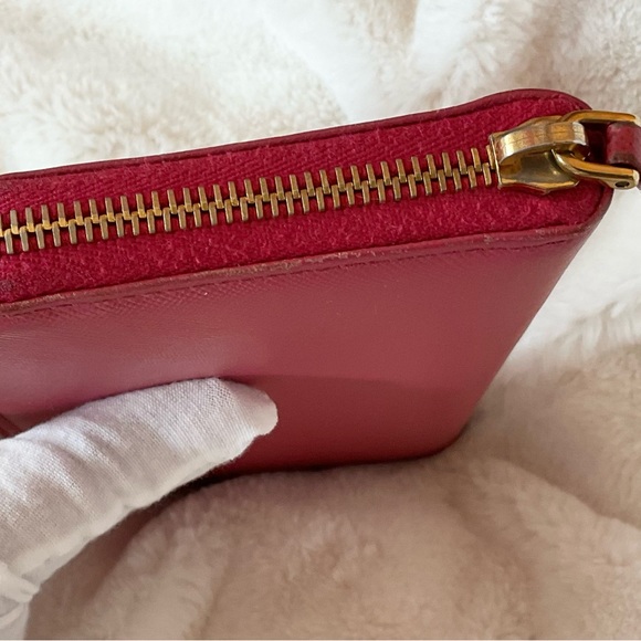 Beautiful Prada Safiano Bow Wallet - Picture 6 of 15